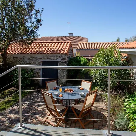La Goelette By Interhome Pornic