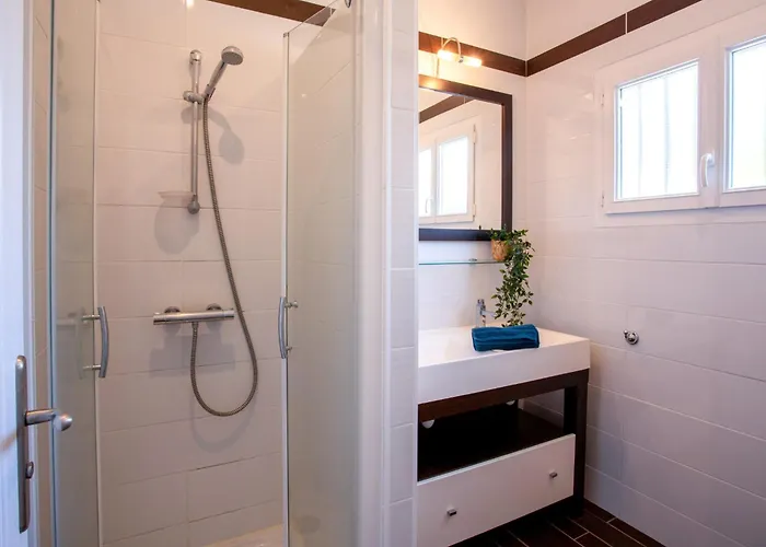 La Goelette By Interhome * Pornic